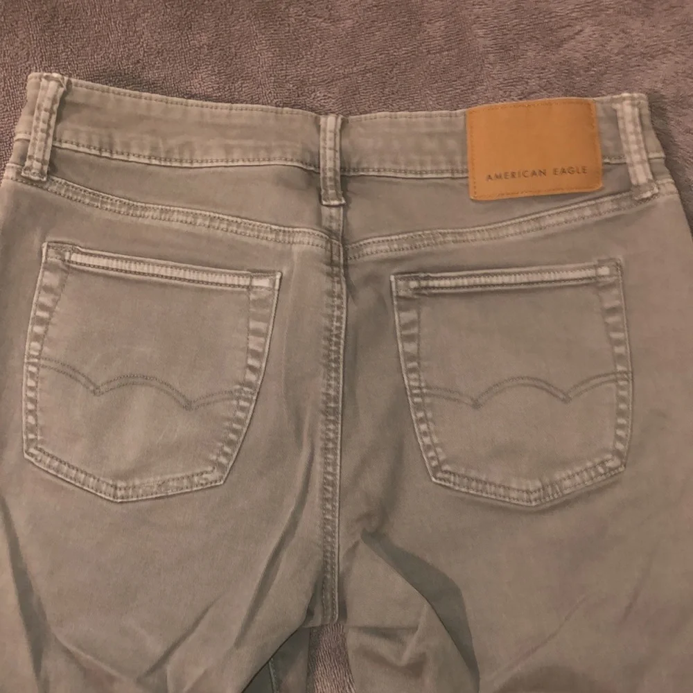 Mens American eagle “flex” fit jeans stone gray - Picture 2 of 3